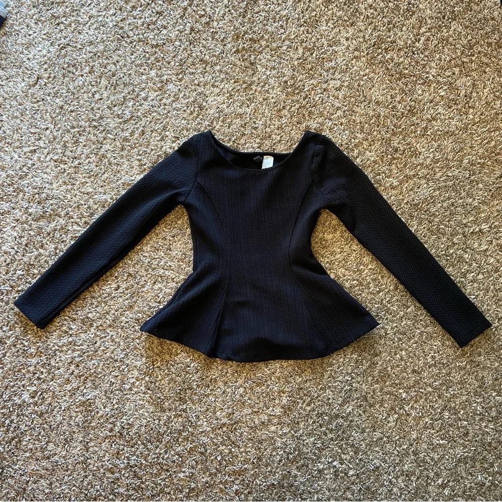 H&M | Lot of 2 Black and White Peplum Tops - Picture 2 of 9